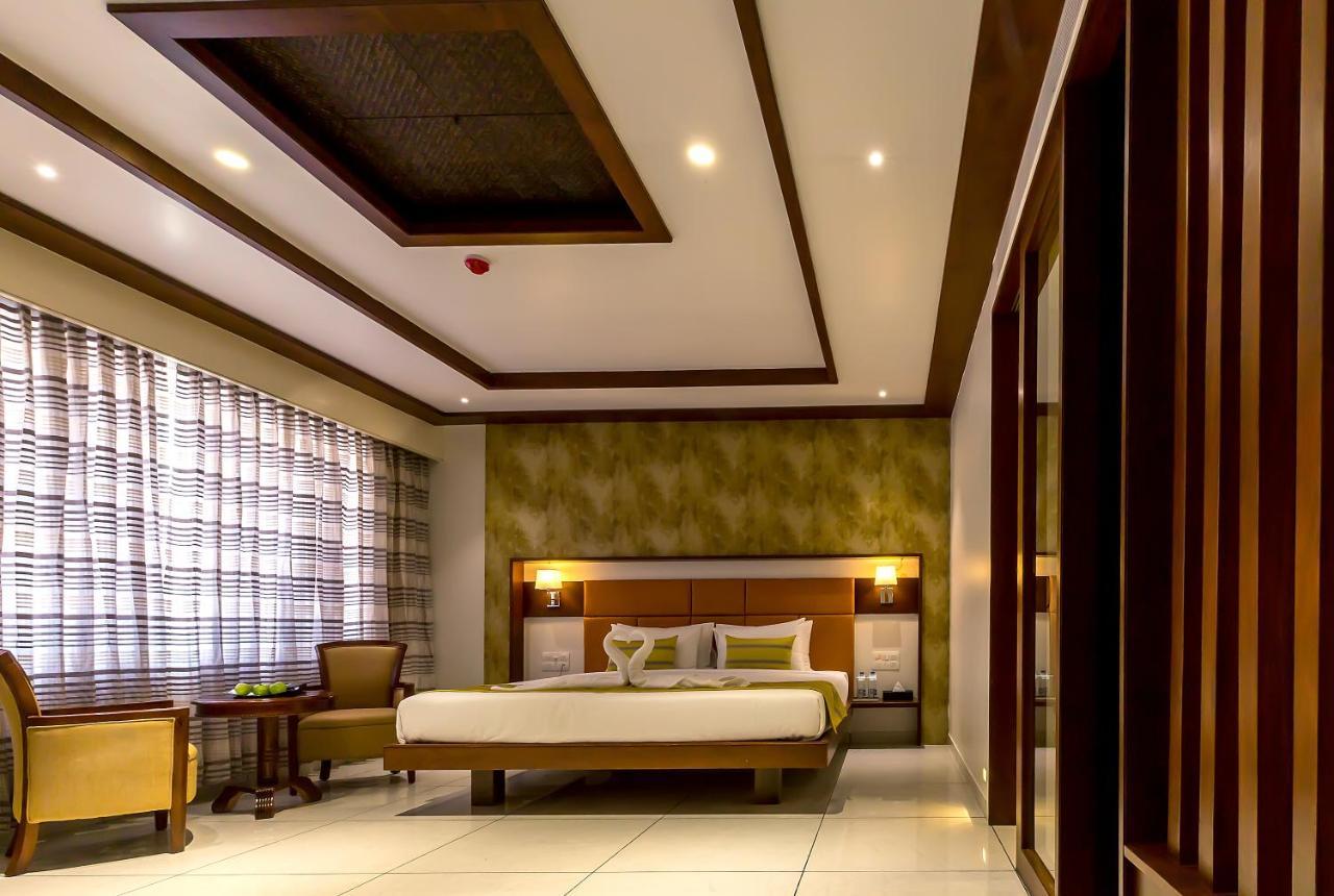 The Fern Residency Vijayapura Hotel Bijāpur Buitenkant foto