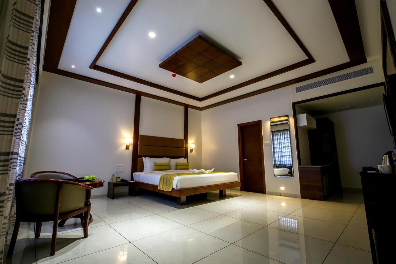 The Fern Residency Vijayapura Hotel Bijāpur Buitenkant foto