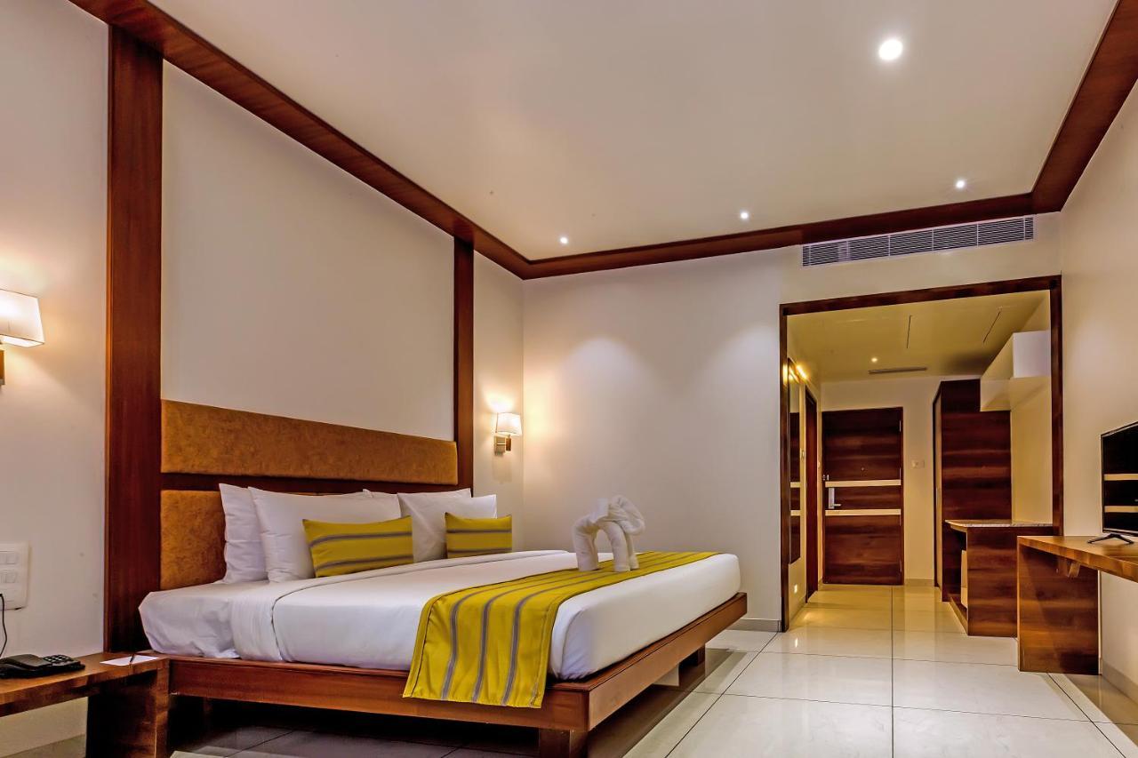 The Fern Residency Vijayapura Hotel Bijāpur Buitenkant foto